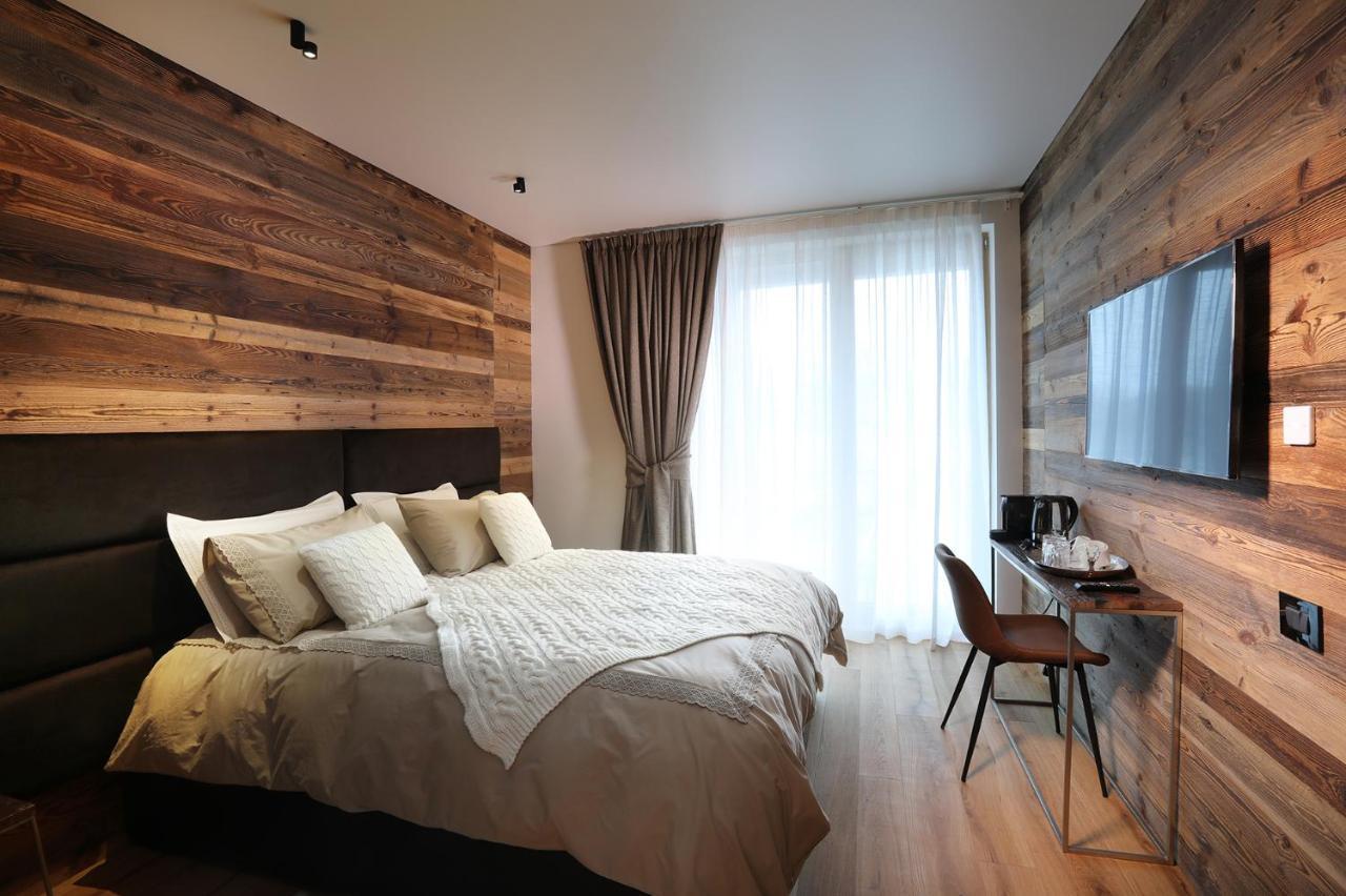 Chalet Blanc Cervinia Bed & Breakfast Breuil-Cervinia Exterior photo